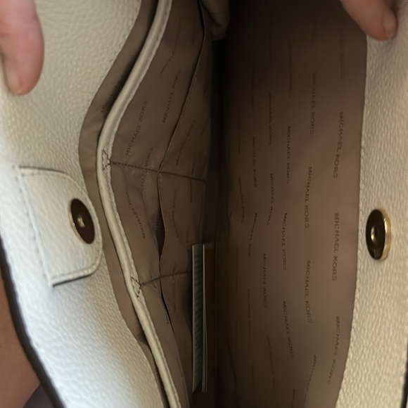 Michael Kors Addison Large Pebbled Leather Tote NWT - Picture 12 of 15